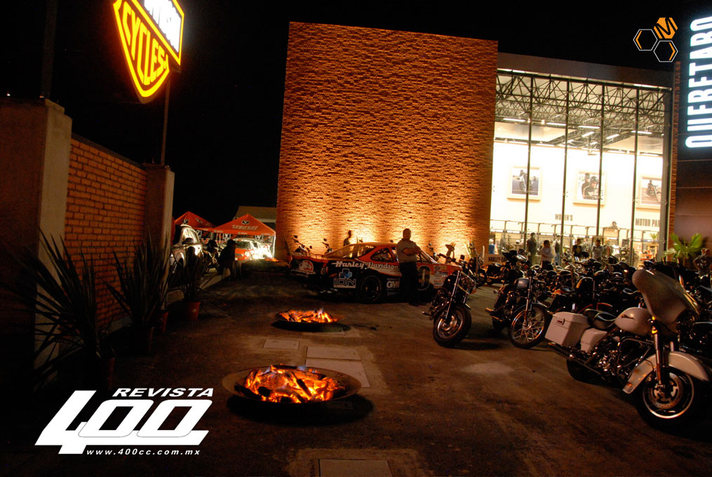 images/proyectos/COMERCIAL/001 HARLEY DAVIDSON/Interiores/harley-davidson-diseno-3-qro-comercial-arquitectos-en-queretaro-mem-arquitectos-construccion.jpg